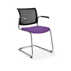 products/M-100-Cantilever-Visitor-Chair-with-Arms-paderborn.jpg